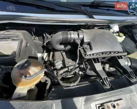 Белый Мерседес Sprinter, объемом двигателя 2.99 л и пробегом 380 тыс. км за 25000 $, фото 25 на Automoto.ua