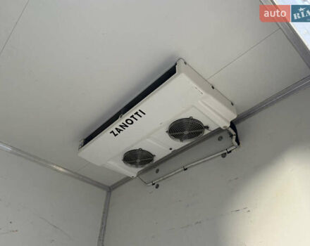 Белый Мерседес Sprinter, объемом двигателя 2.2 л и пробегом 227 тыс. км за 21000 $, фото 24 на Automoto.ua