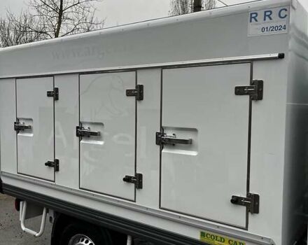 Белый Мерседес Sprinter, объемом двигателя 0 л и пробегом 305 тыс. км за 18900 $, фото 13 на Automoto.ua