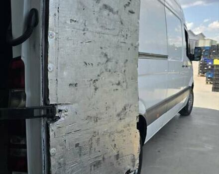 Белый Мерседес Sprinter, объемом двигателя 2.7 л и пробегом 640 тыс. км за 15500 $, фото 16 на Automoto.ua