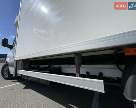 Белый Мерседес Sprinter, объемом двигателя 2.99 л и пробегом 380 тыс. км за 25000 $, фото 13 на Automoto.ua