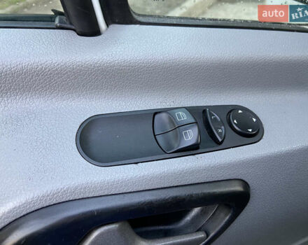 Білий Мерседес Sprinter, об'ємом двигуна 2.2 л та пробігом 220 тис. км за 21000 $, фото 19 на Automoto.ua