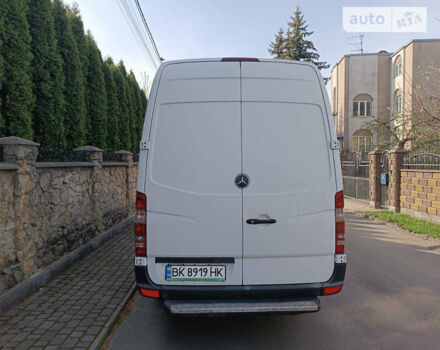 Белый Мерседес Sprinter, объемом двигателя 2.7 л и пробегом 693 тыс. км за 15900 $, фото 9 на Automoto.ua