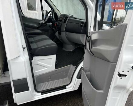 Белый Мерседес Sprinter, объемом двигателя 0 л и пробегом 296 тыс. км за 17900 $, фото 15 на Automoto.ua