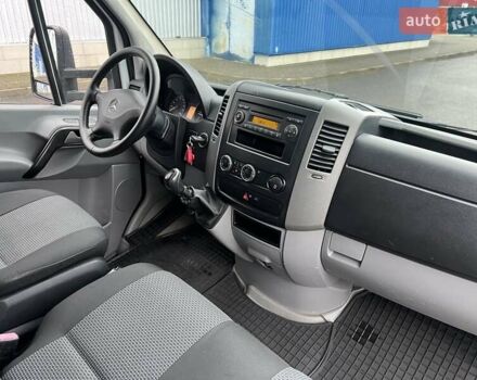 Білий Мерседес Sprinter, об'ємом двигуна 0 л та пробігом 296 тис. км за 17900 $, фото 17 на Automoto.ua