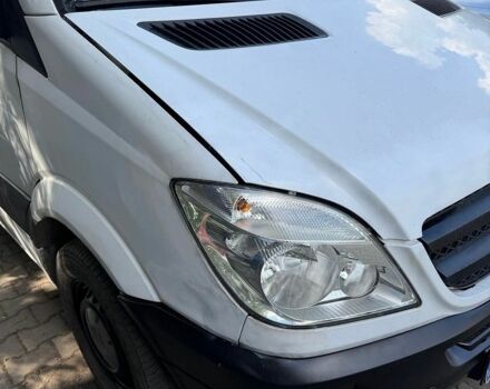 Белый Мерседес Sprinter, объемом двигателя 0 л и пробегом 351 тыс. км за 9900 $, фото 14 на Automoto.ua