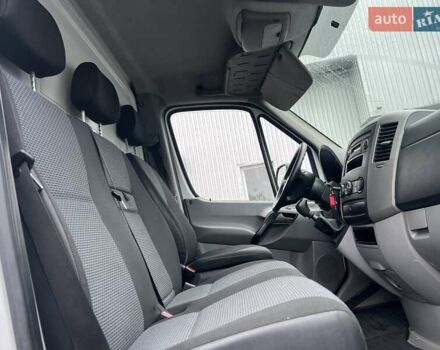 Білий Мерседес Sprinter, об'ємом двигуна 0 л та пробігом 296 тис. км за 17900 $, фото 16 на Automoto.ua