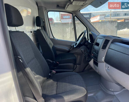 Белый Мерседес Sprinter, объемом двигателя 2.2 л и пробегом 302 тыс. км за 22300 $, фото 13 на Automoto.ua
