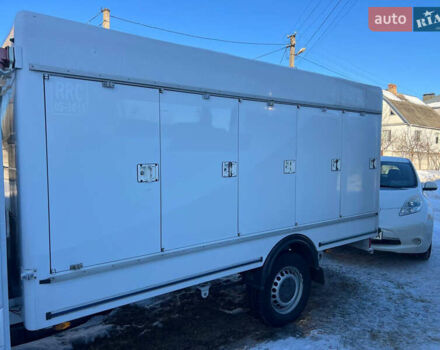 Белый Мерседес Sprinter, объемом двигателя 0 л и пробегом 248 тыс. км за 21800 $, фото 5 на Automoto.ua