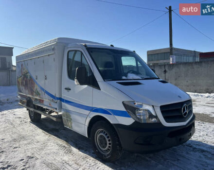 Белый Мерседес Sprinter, объемом двигателя 2.2 л и пробегом 302 тыс. км за 22300 $, фото 3 на Automoto.ua