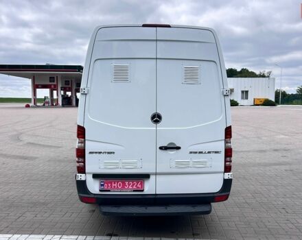 Белый Мерседес Sprinter, объемом двигателя 3 л и пробегом 307 тыс. км за 29750 $, фото 10 на Automoto.ua
