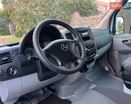 Белый Мерседес Sprinter, объемом двигателя 0 л и пробегом 248 тыс. км за 20700 $, фото 14 на Automoto.ua