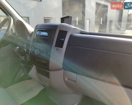 Белый Мерседес Sprinter, объемом двигателя 2.1 л и пробегом 280 тыс. км за 24900 $, фото 21 на Automoto.ua