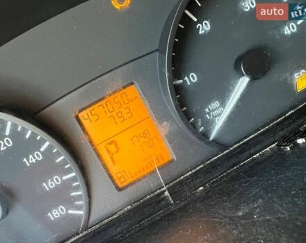 Белый Мерседес Sprinter, объемом двигателя 2.99 л и пробегом 457 тыс. км за 27000 $, фото 12 на Automoto.ua