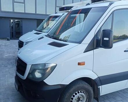 Белый Мерседес Sprinter, объемом двигателя 2.5 л и пробегом 270 тыс. км за 16200 $, фото 1 на Automoto.ua
