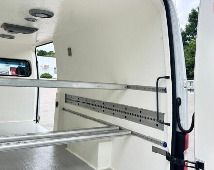 Белый Мерседес Sprinter, объемом двигателя 3 л и пробегом 307 тыс. км за 29750 $, фото 44 на Automoto.ua
