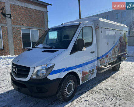 Белый Мерседес Sprinter, объемом двигателя 2.2 л и пробегом 302 тыс. км за 22300 $, фото 2 на Automoto.ua