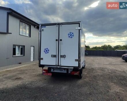 Белый Мерседес Sprinter, объемом двигателя 2.1 л и пробегом 247 тыс. км за 24400 $, фото 7 на Automoto.ua