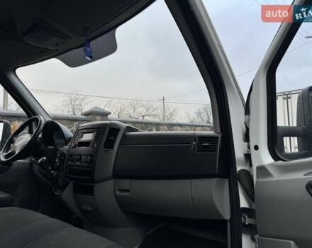 Белый Мерседес Sprinter, объемом двигателя 2.2 л и пробегом 311 тыс. км за 22000 $, фото 52 на Automoto.ua