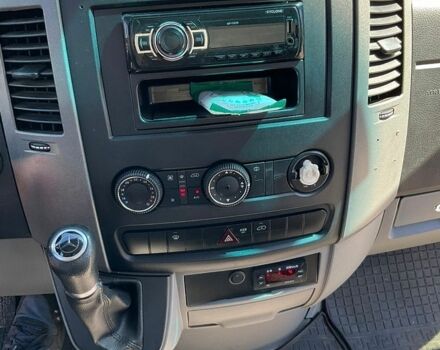 Белый Мерседес Sprinter, объемом двигателя 2.1 л и пробегом 237 тыс. км за 27000 $, фото 7 на Automoto.ua