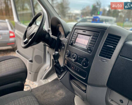 Белый Мерседес Sprinter, объемом двигателя 3 л и пробегом 298 тыс. км за 26200 $, фото 26 на Automoto.ua