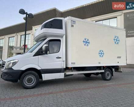 Белый Мерседес Sprinter, объемом двигателя 3 л и пробегом 200 тыс. км за 19500 $, фото 1 на Automoto.ua