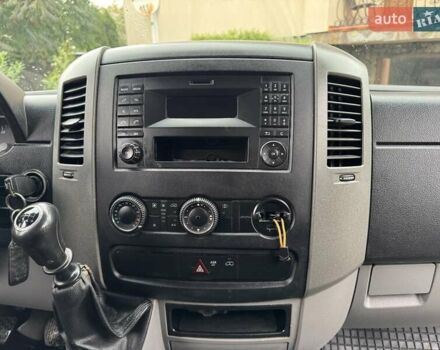 Белый Мерседес Sprinter, объемом двигателя 2.2 л и пробегом 310 тыс. км за 19300 $, фото 46 на Automoto.ua