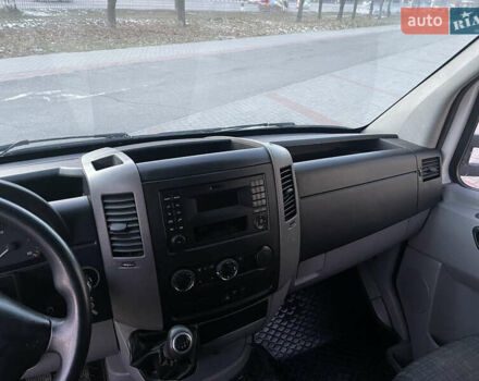 Белый Мерседес Sprinter, объемом двигателя 3 л и пробегом 200 тыс. км за 19500 $, фото 18 на Automoto.ua