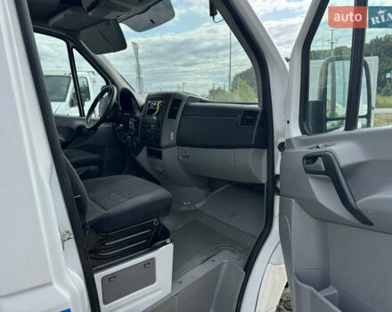 Белый Мерседес Sprinter, объемом двигателя 2.1 л и пробегом 270 тыс. км за 25000 $, фото 7 на Automoto.ua