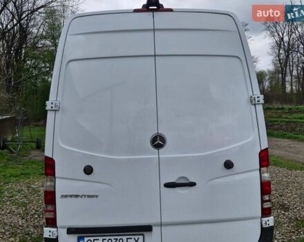 Белый Мерседес Sprinter, объемом двигателя 2.14 л и пробегом 394 тыс. км за 22000 $, фото 3 на Automoto.ua
