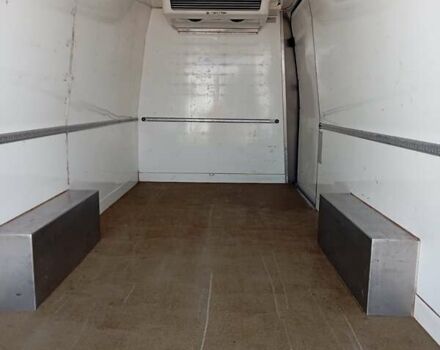 Белый Мерседес Sprinter, объемом двигателя 2.14 л и пробегом 650 тыс. км за 15000 $, фото 7 на Automoto.ua