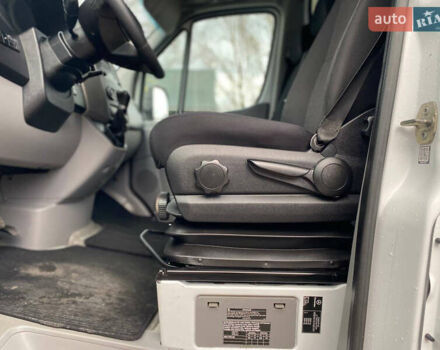 Белый Мерседес Sprinter, объемом двигателя 3 л и пробегом 298 тыс. км за 26200 $, фото 17 на Automoto.ua