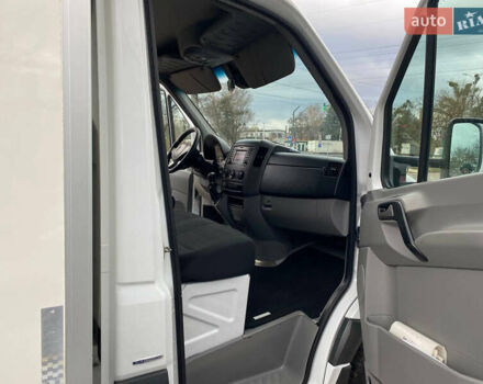 Белый Мерседес Sprinter, объемом двигателя 3 л и пробегом 298 тыс. км за 26200 $, фото 24 на Automoto.ua