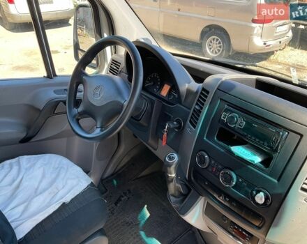 Белый Мерседес Sprinter, объемом двигателя 2.1 л и пробегом 237 тыс. км за 27000 $, фото 13 на Automoto.ua