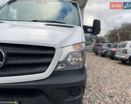 Белый Мерседес Sprinter, объемом двигателя 3 л и пробегом 298 тыс. км за 26200 $, фото 3 на Automoto.ua