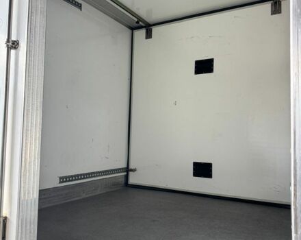 Белый Мерседес Sprinter, объемом двигателя 2.1 л и пробегом 332 тыс. км за 23700 $, фото 33 на Automoto.ua