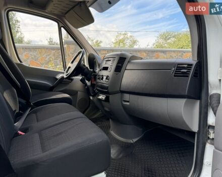 Белый Мерседес Sprinter, объемом двигателя 2.2 л и пробегом 265 тыс. км за 23000 $, фото 44 на Automoto.ua