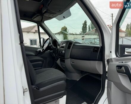 Белый Мерседес Sprinter, объемом двигателя 2.1 л и пробегом 332 тыс. км за 23700 $, фото 15 на Automoto.ua