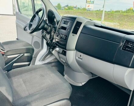 Белый Мерседес Sprinter, объемом двигателя 2.2 л и пробегом 298 тыс. км за 22000 $, фото 26 на Automoto.ua