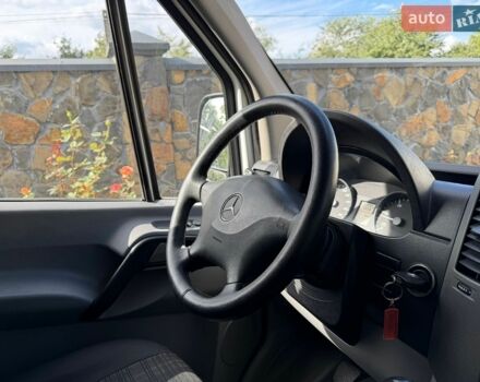Белый Мерседес Sprinter, объемом двигателя 2.2 л и пробегом 265 тыс. км за 23000 $, фото 49 на Automoto.ua