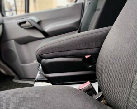 Белый Мерседес Sprinter, объемом двигателя 0 л и пробегом 200 тыс. км за 26000 $, фото 26 на Automoto.ua