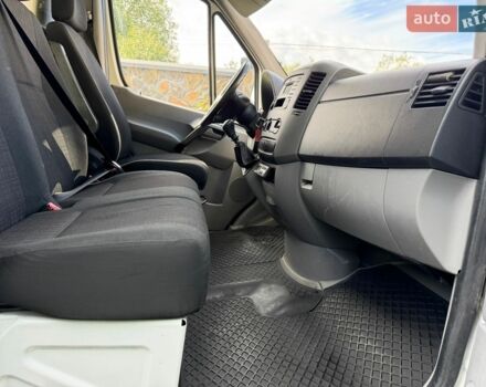Белый Мерседес Sprinter, объемом двигателя 2.2 л и пробегом 265 тыс. км за 23000 $, фото 46 на Automoto.ua