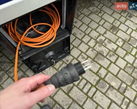 Белый Мерседес Sprinter, объемом двигателя 2.2 л и пробегом 304 тыс. км за 19300 $, фото 46 на Automoto.ua