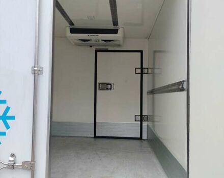 Белый Мерседес Sprinter, объемом двигателя 0 л и пробегом 200 тыс. км за 26000 $, фото 8 на Automoto.ua