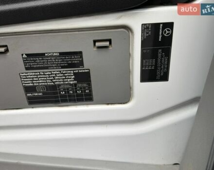 Белый Мерседес Sprinter, объемом двигателя 2.99 л и пробегом 540 тыс. км за 21500 $, фото 12 на Automoto.ua