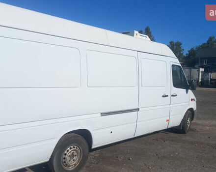 Белый Мерседес Sprinter, объемом двигателя 2.15 л и пробегом 340 тыс. км за 11500 $, фото 1 на Automoto.ua
