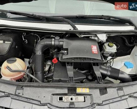 Белый Мерседес Sprinter, объемом двигателя 2.2 л и пробегом 304 тыс. км за 19300 $, фото 56 на Automoto.ua