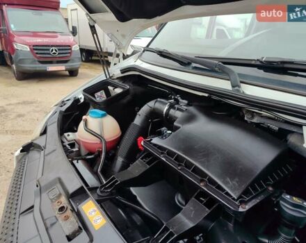 Білий Мерседес Sprinter, об'ємом двигуна 2.1 л та пробігом 290 тис. км за 23900 $, фото 24 на Automoto.ua