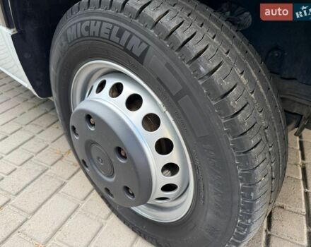 Белый Мерседес Sprinter, объемом двигателя 2.2 л и пробегом 265 тыс. км за 23000 $, фото 43 на Automoto.ua