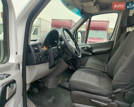 Білий Мерседес Sprinter, об'ємом двигуна 2.1 л та пробігом 290 тис. км за 23900 $, фото 19 на Automoto.ua